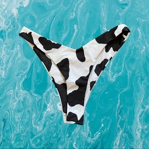 Cow print 🐄 high-cut bikini bottoms💖